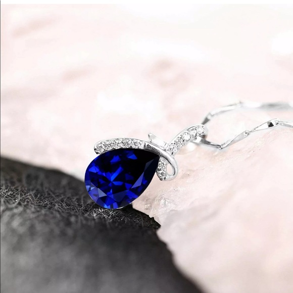 🆕 Bermuda Blue Swarovski Silver Pendant Necklace - Picture 3 of 5